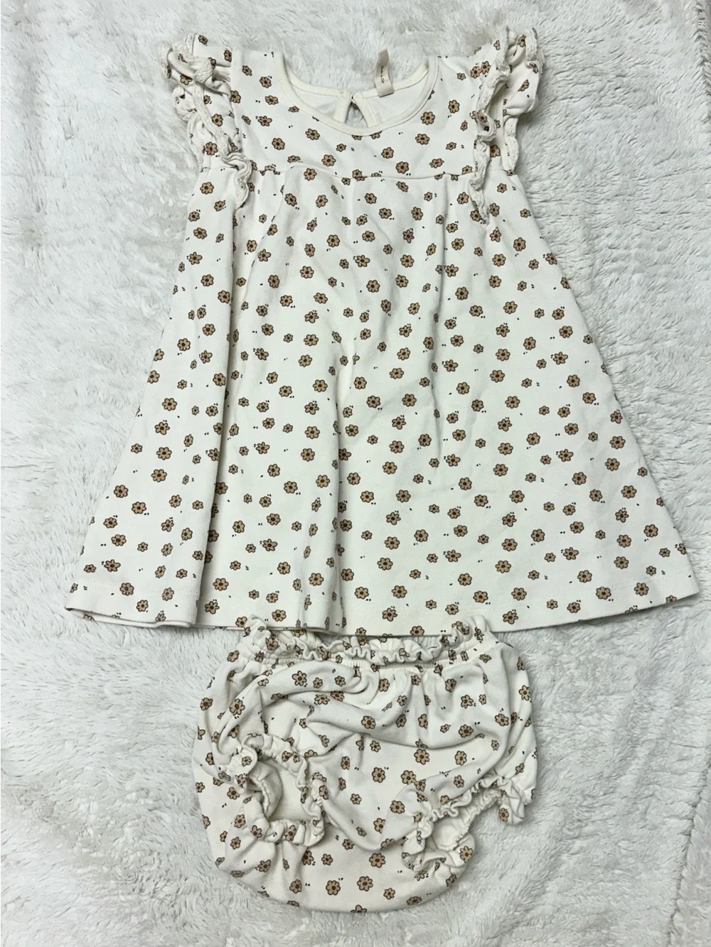 Baby Dress Quincy Mae Daisy Confetti Set with Bloomers